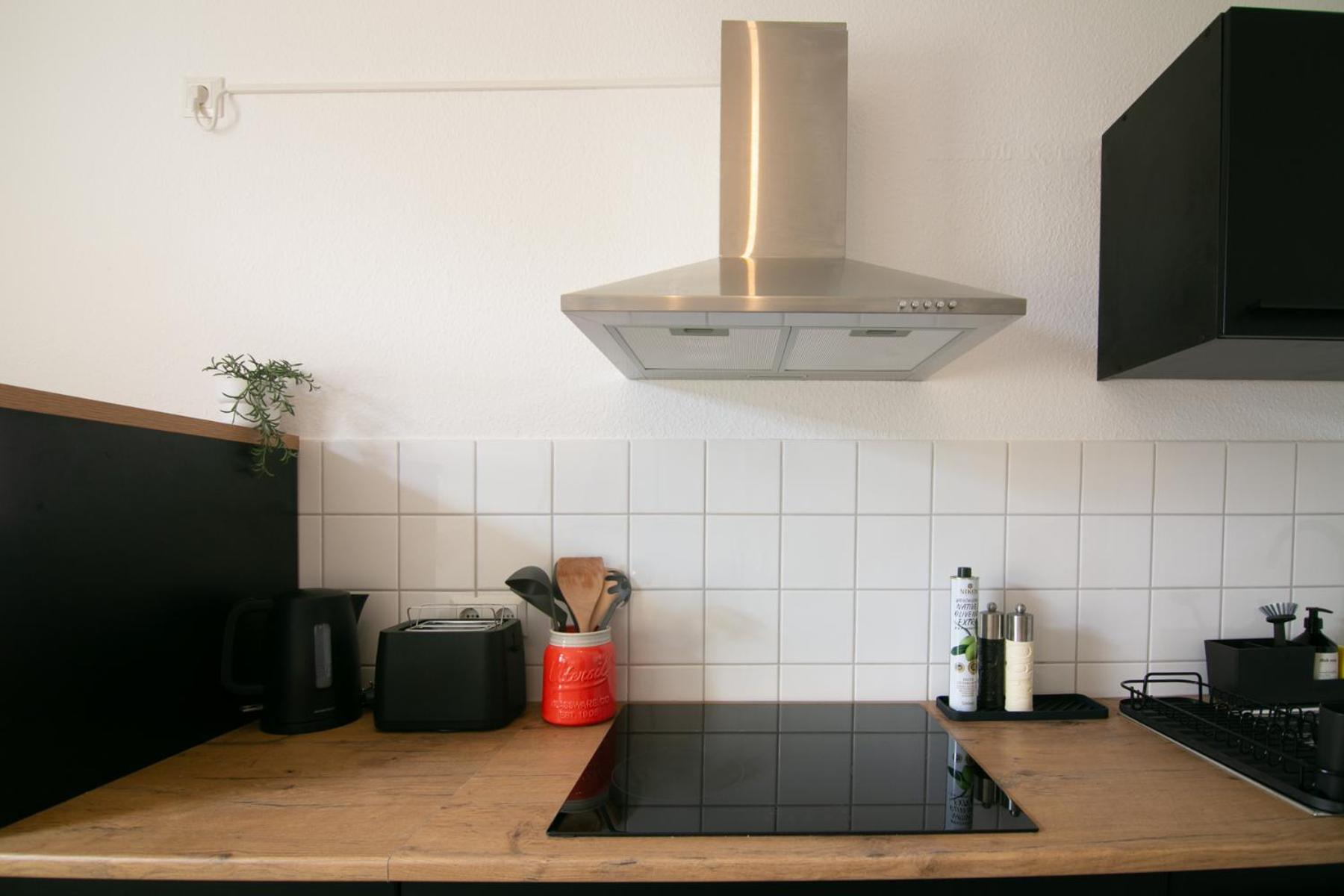 2 Zimmer, Bett Und Schlafsofa, Balkon, Waschmaschine L ライプツィヒ エクステリア 写真